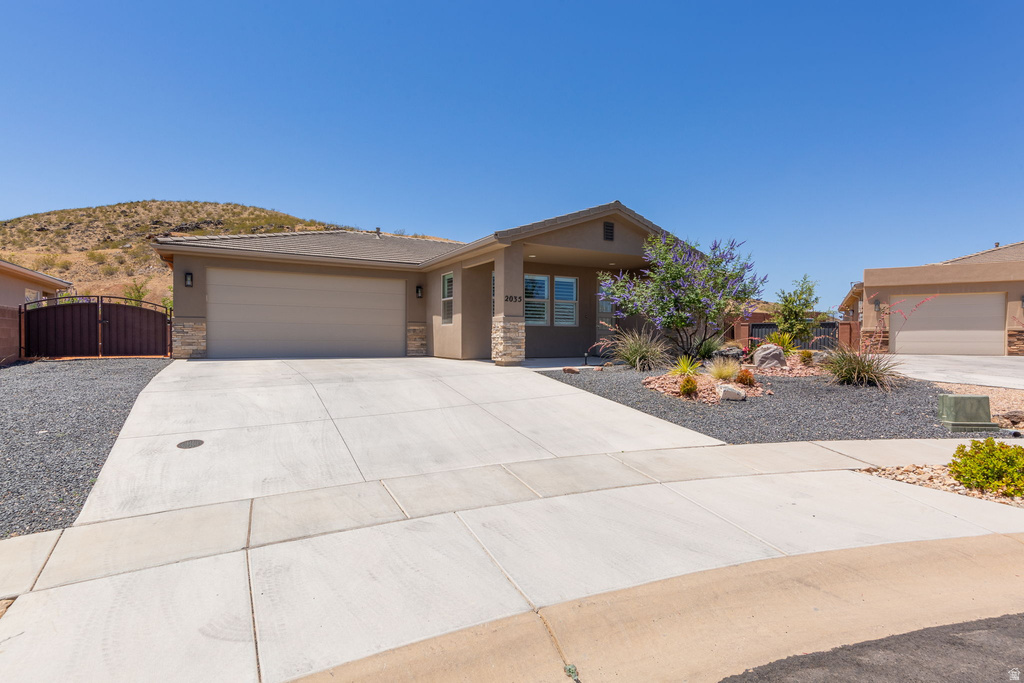 2035 W WEEPING ROCK photo 2