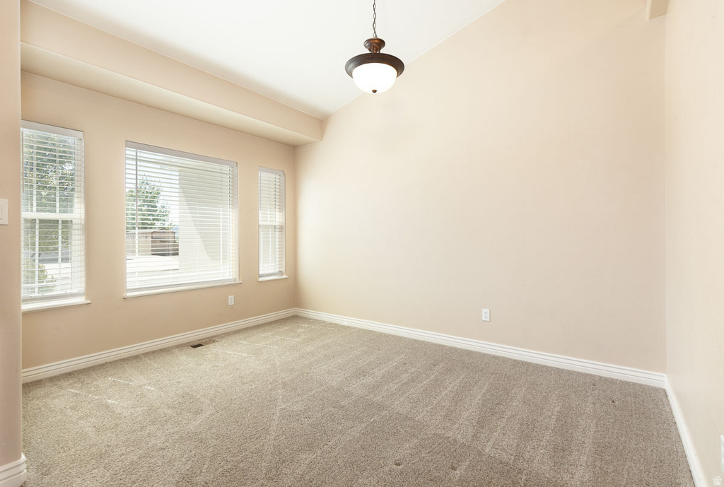 1073 S 4425 W photo 3