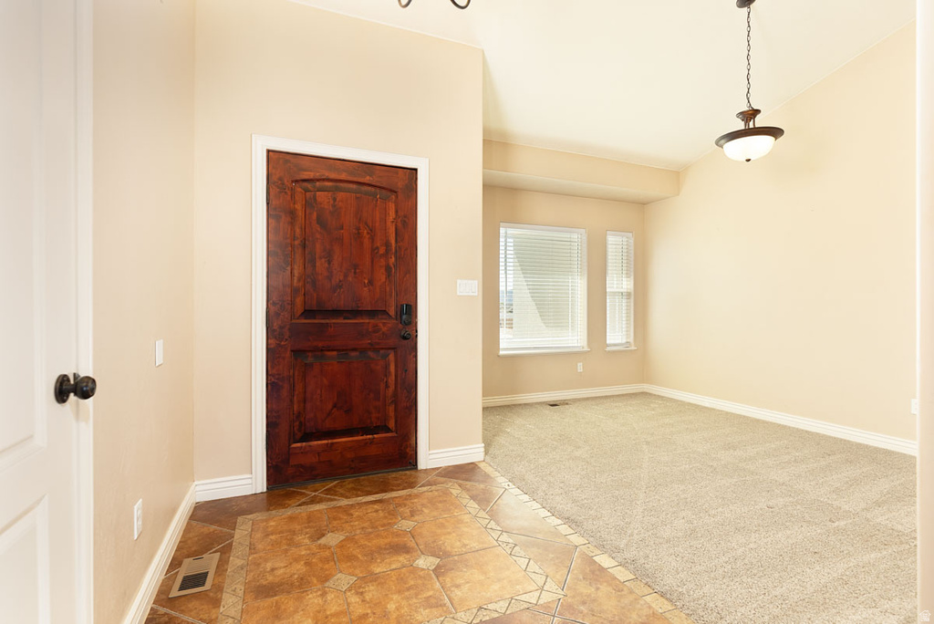 1073 S 4425 W photo 2