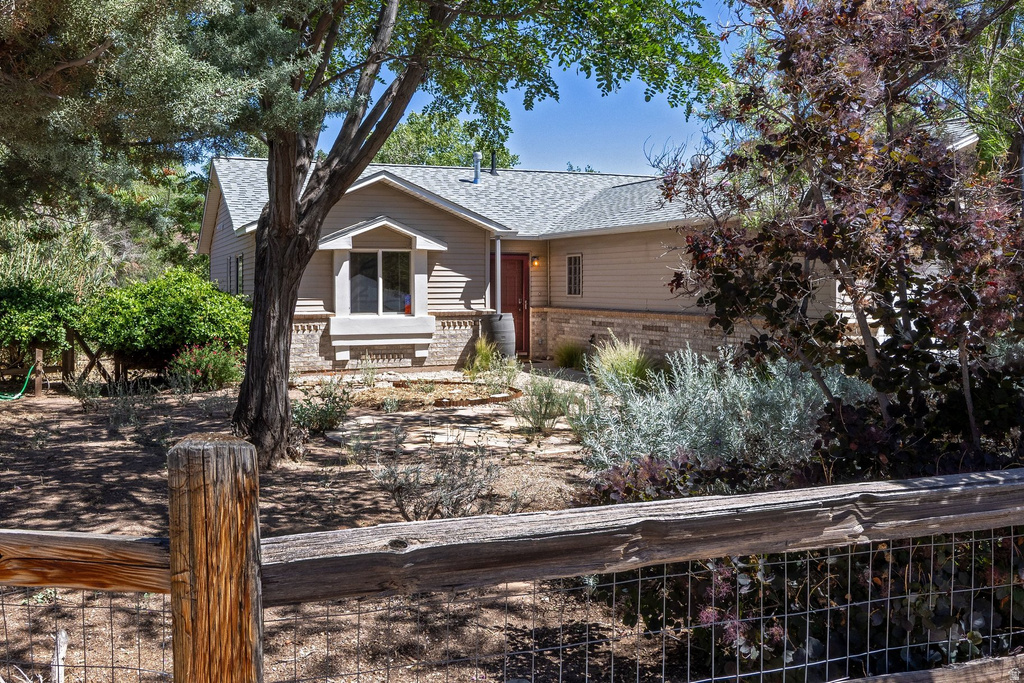 1039 E PACK CREEK DR photo 2