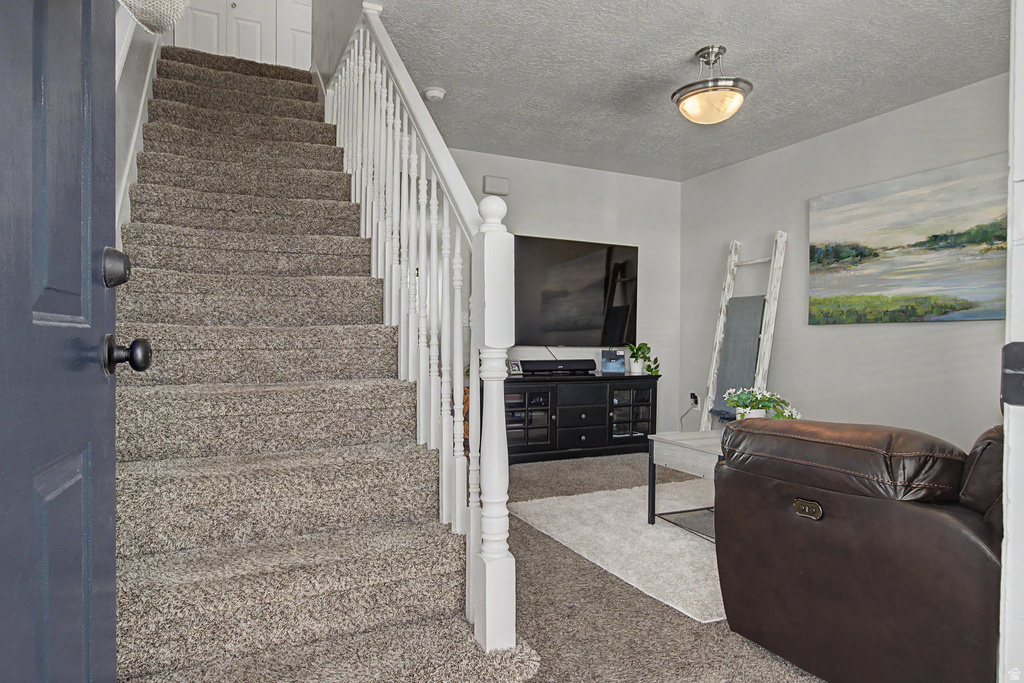 422 E 2050 N photo 4