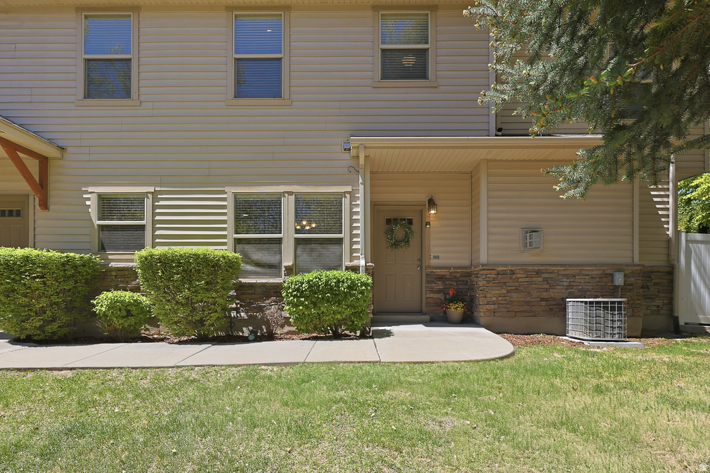 1412 W STONE MEADOW DR photo 5