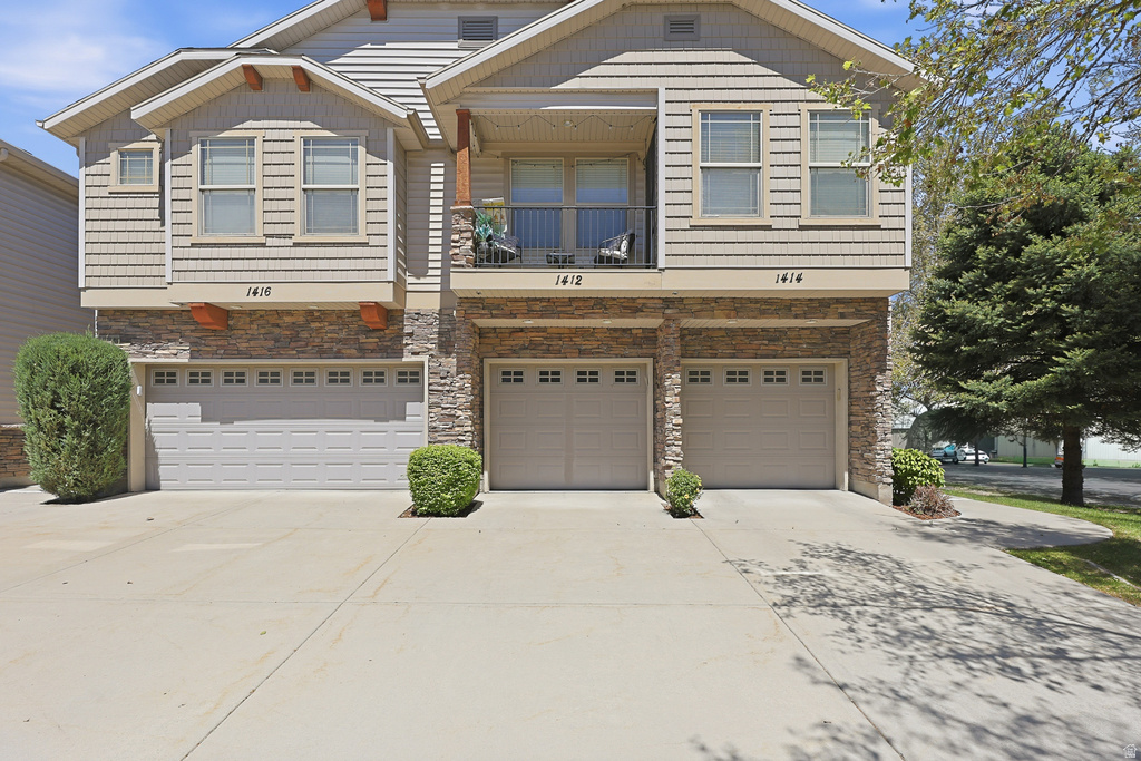 1412 W STONE MEADOW DR photo 2
