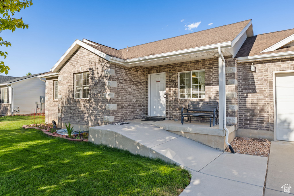 1353 S 360 W photo 2