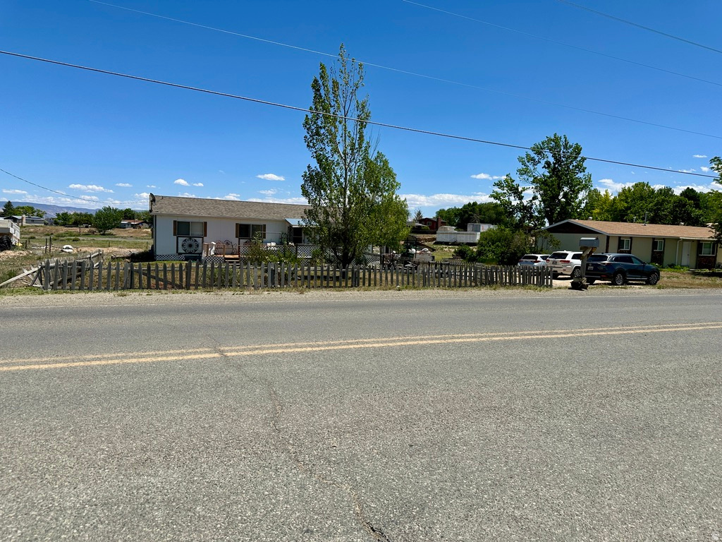 3645 S 2500 E photo 5