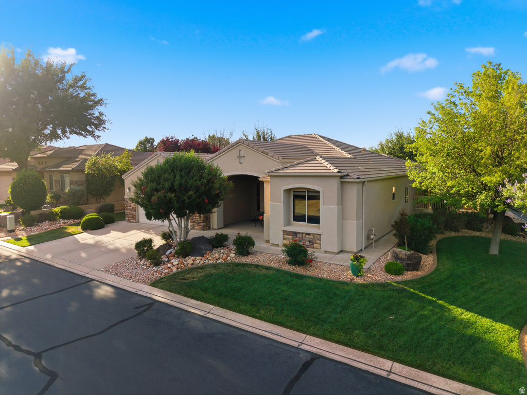 805 S DIXIE DR photo 3
