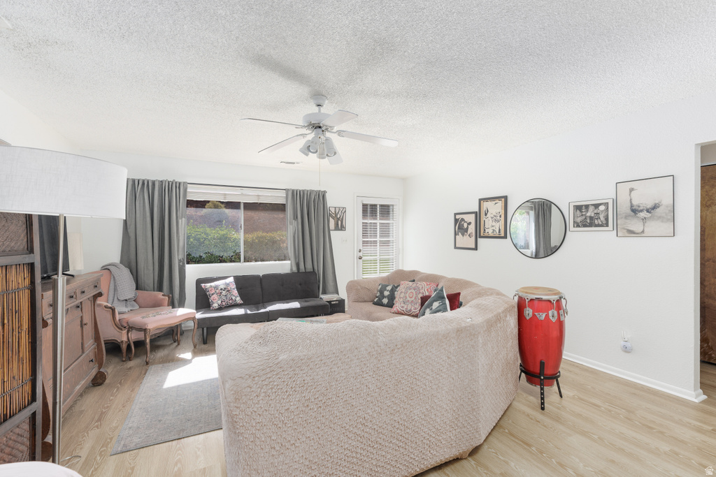 891 N 630 W photo 4
