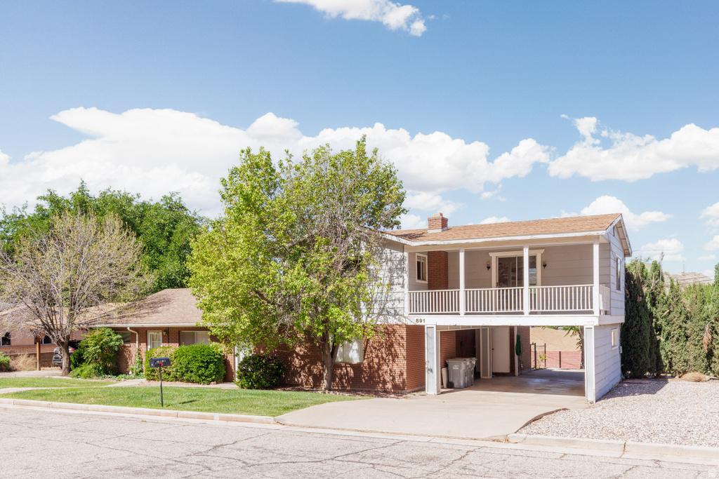 891 N 630 W photo 3