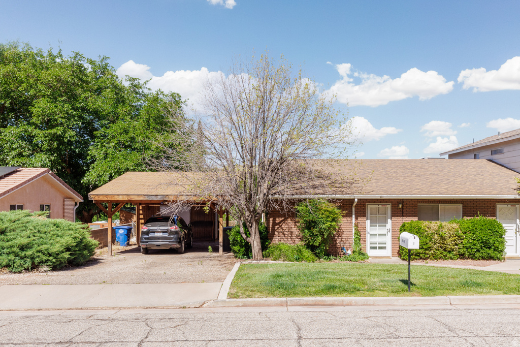891 N 630 W photo 2