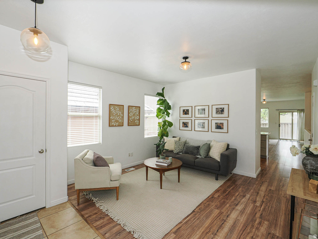 2014 E BROOKINGS DR photo 4
