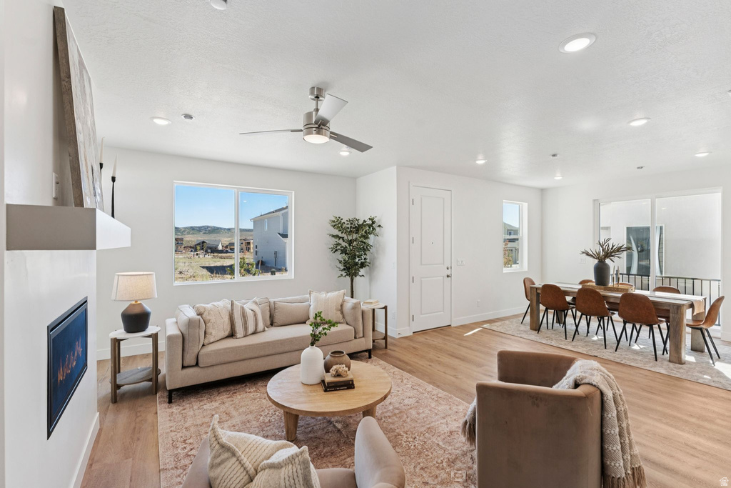7075 WOODS ROSE DR photo 5