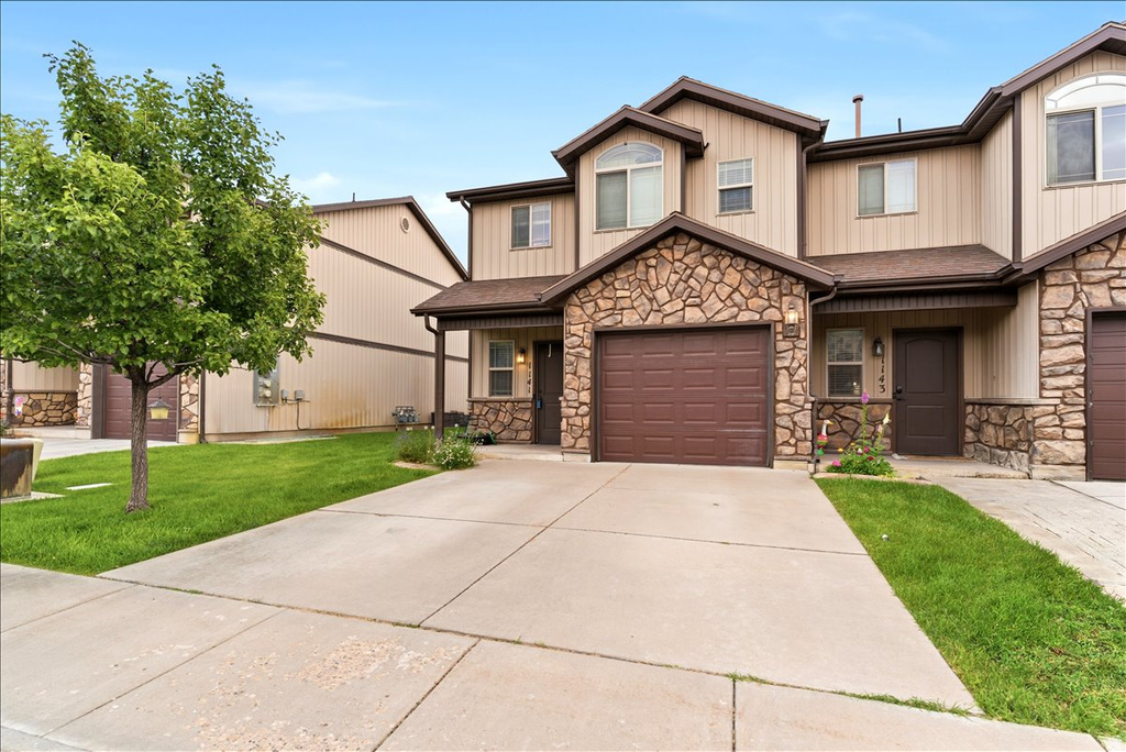 1141 W LANCELOT S LN photo 2