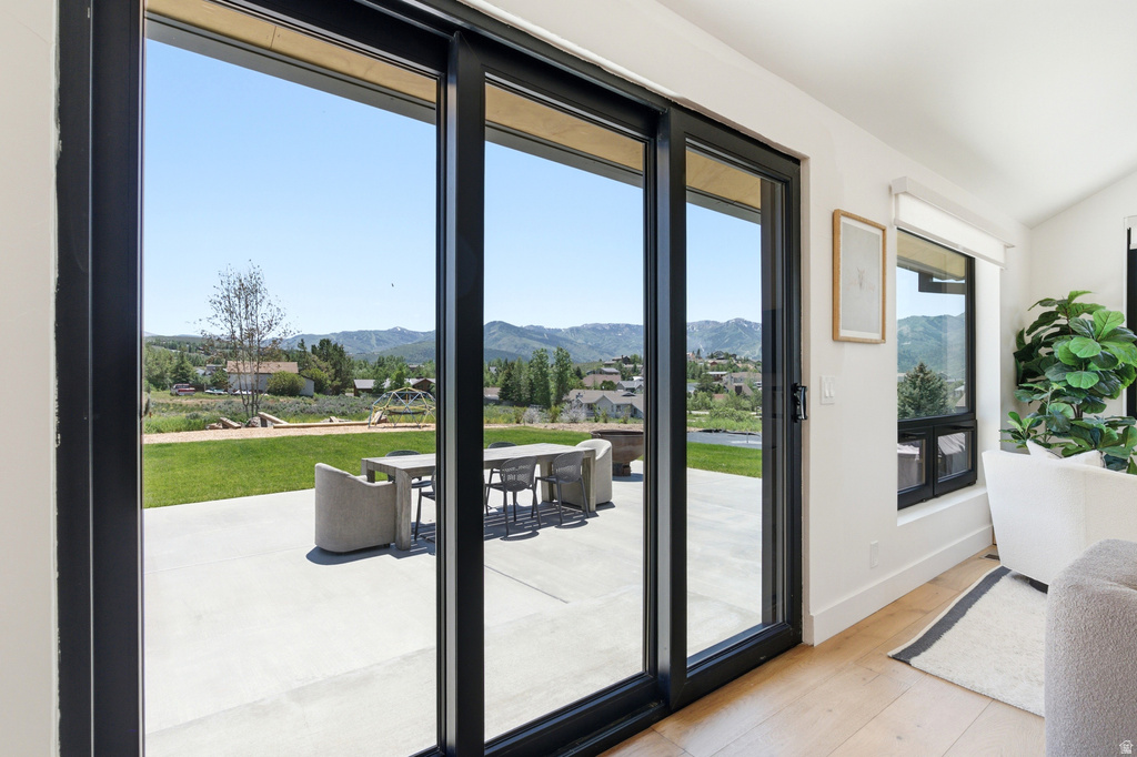 118 E COUNTRYSIDE CIR photo 3