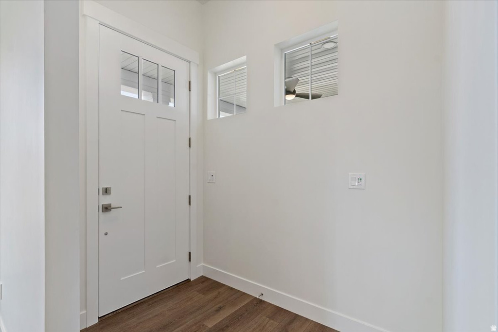 3527 S PEARCE FARM LN photo 2