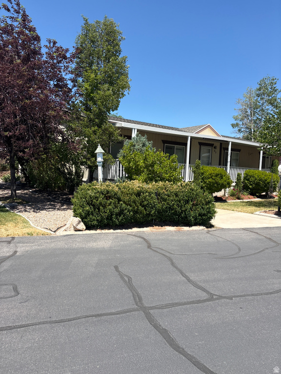 27 LAKEVIEW DR photo 3