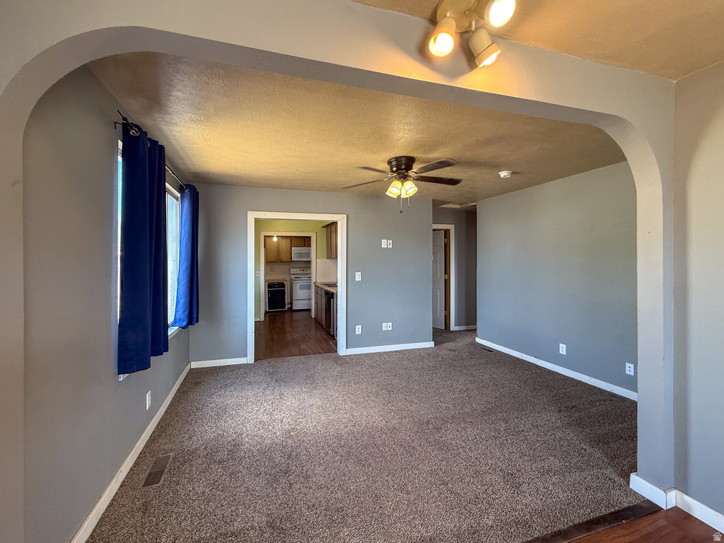 126 GRASSY DR photo 3