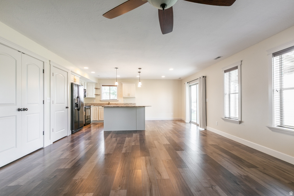 1635 N 1050 W photo 5
