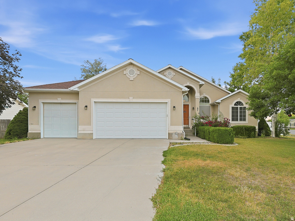 107 E PEBBLE BEACH DR, Stansbury Park