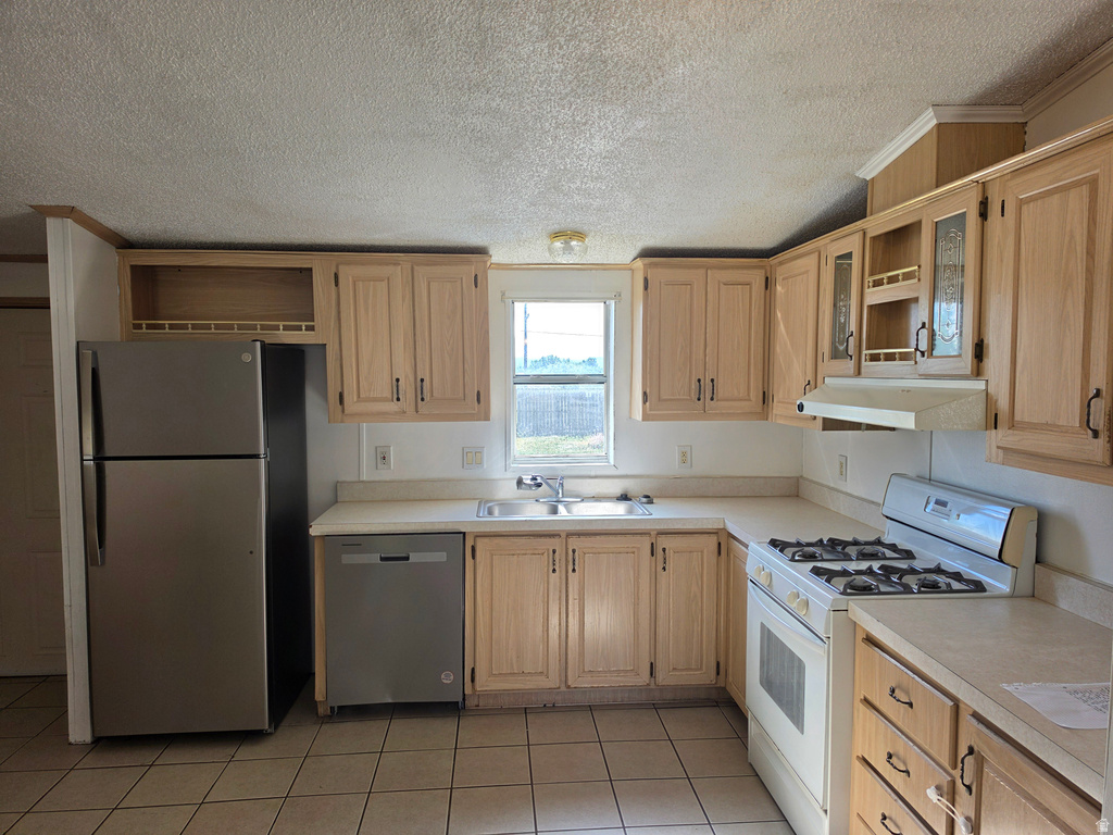 323 N 800 W photo 3