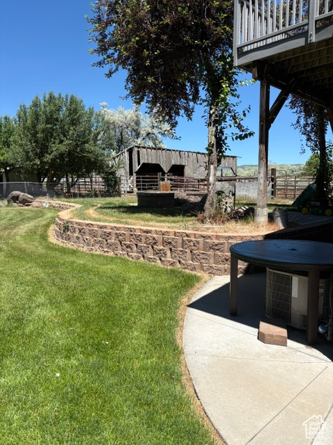 320 N PINE CANYON ROAD RD photo 4