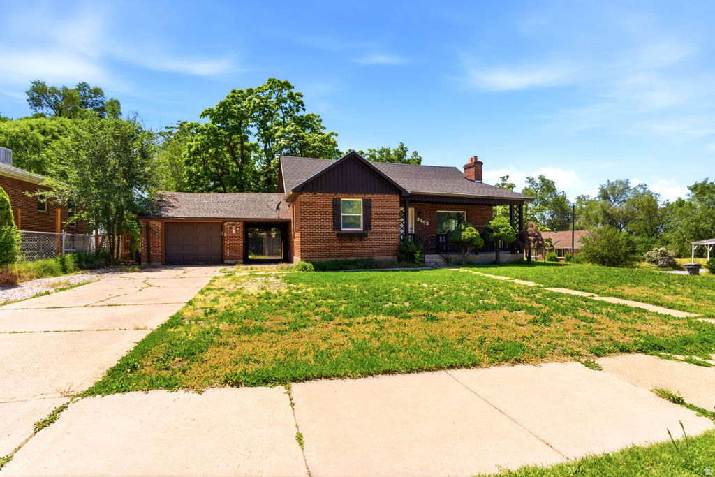 3405 PORTER AVE photo 2