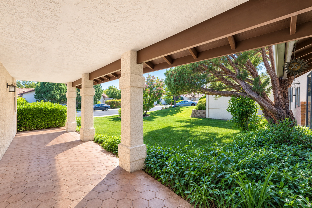 545 S VALLEY VIEW DR DR photo 2