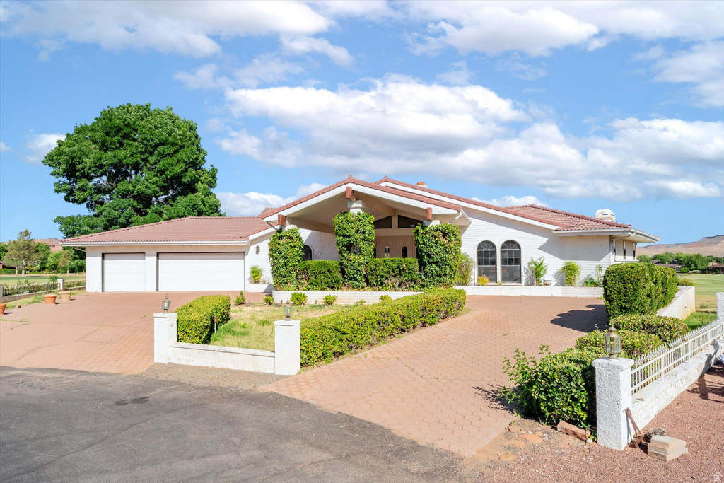1247 HAGEN CIR photo 2