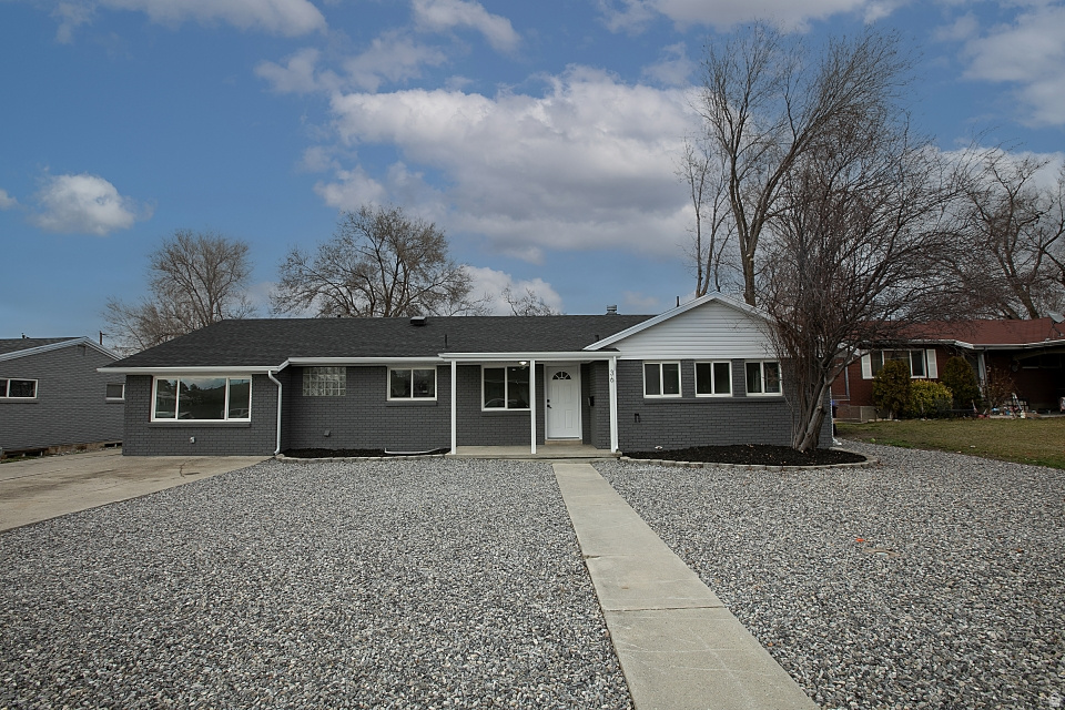 36 W MARQUETTE DR photo 3