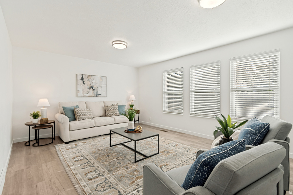 1178 N 200 E photo 2