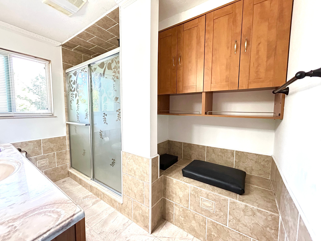 373 E 10450 S photo 5