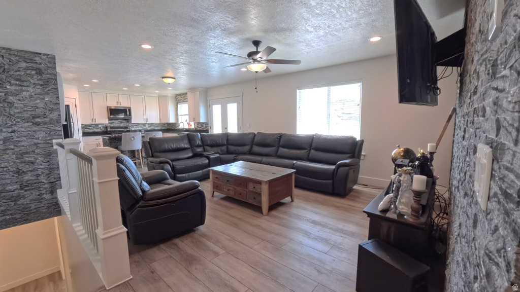 120 E ARIA CT photo 2