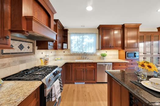 2304 W BONANZA CIR photo 5