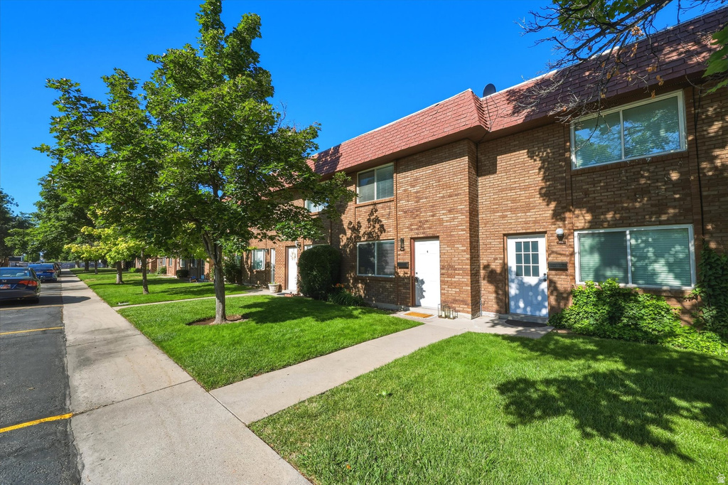 214 S 175 E photo 2