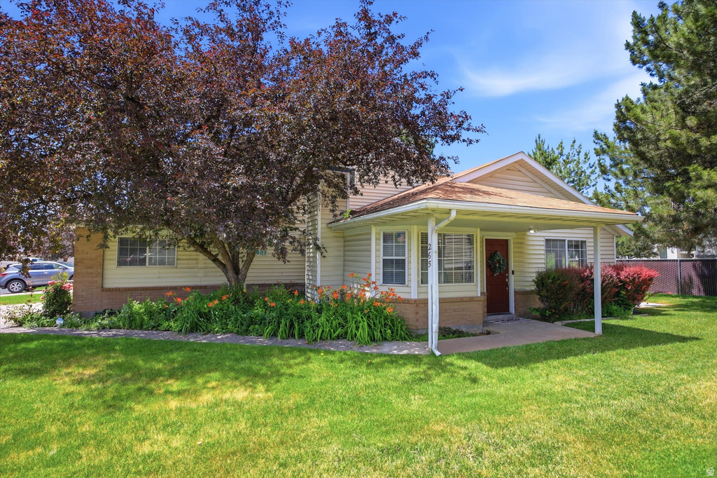 265 E 1530 N photo 2