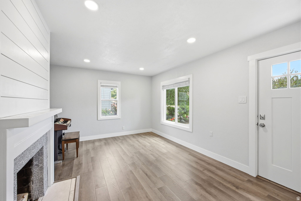 155 E 200 S photo 5