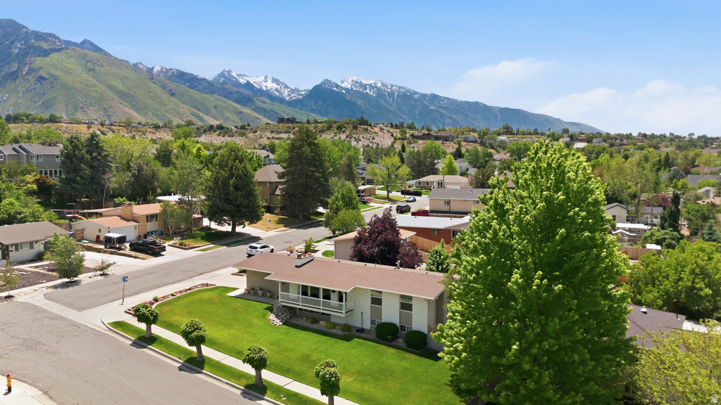 2590 E COUNTRY AVE photo 4