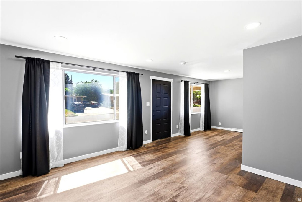 1387 N 350 W photo 3