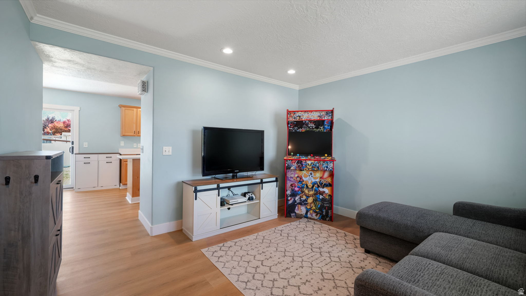 5718 LANYARD LN photo 3