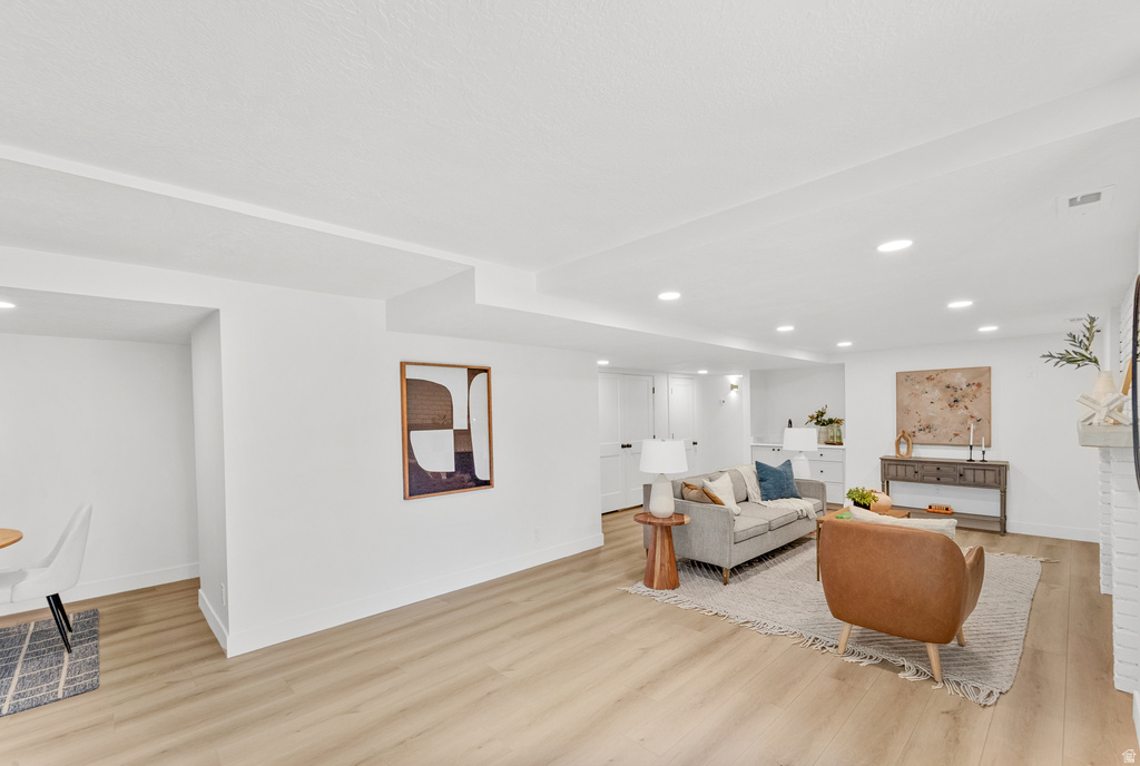 2096 E Linden Cir — photo 30