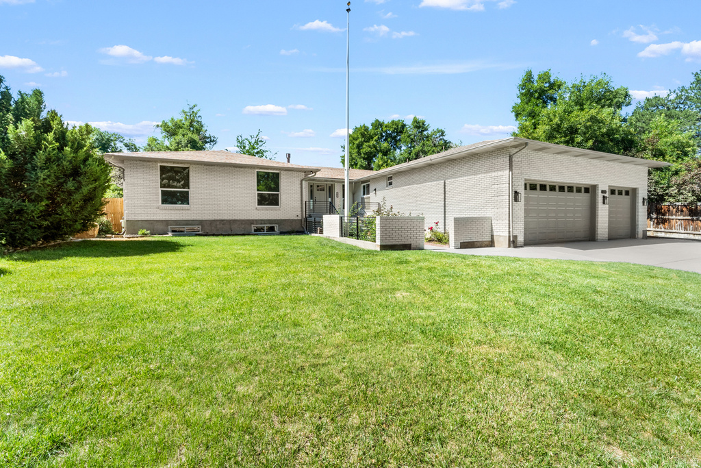 2096 E Linden Cir — photo 60