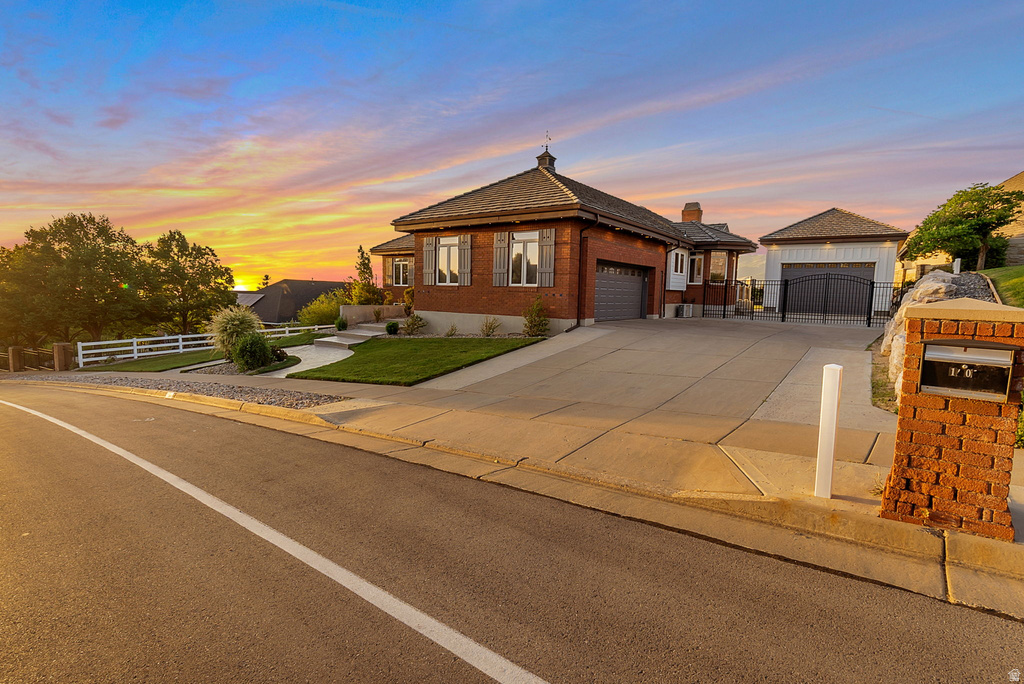 1007 E EAGLEWOOD DR photo 3