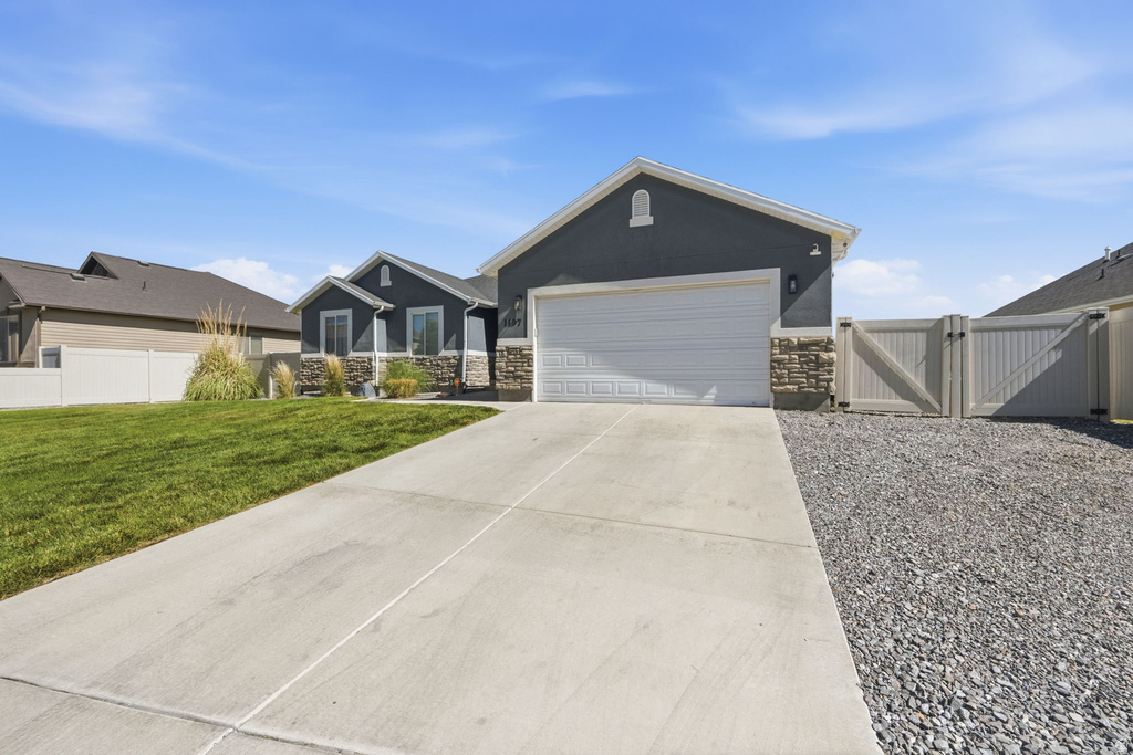1197 E RAVEN WAY photo 4