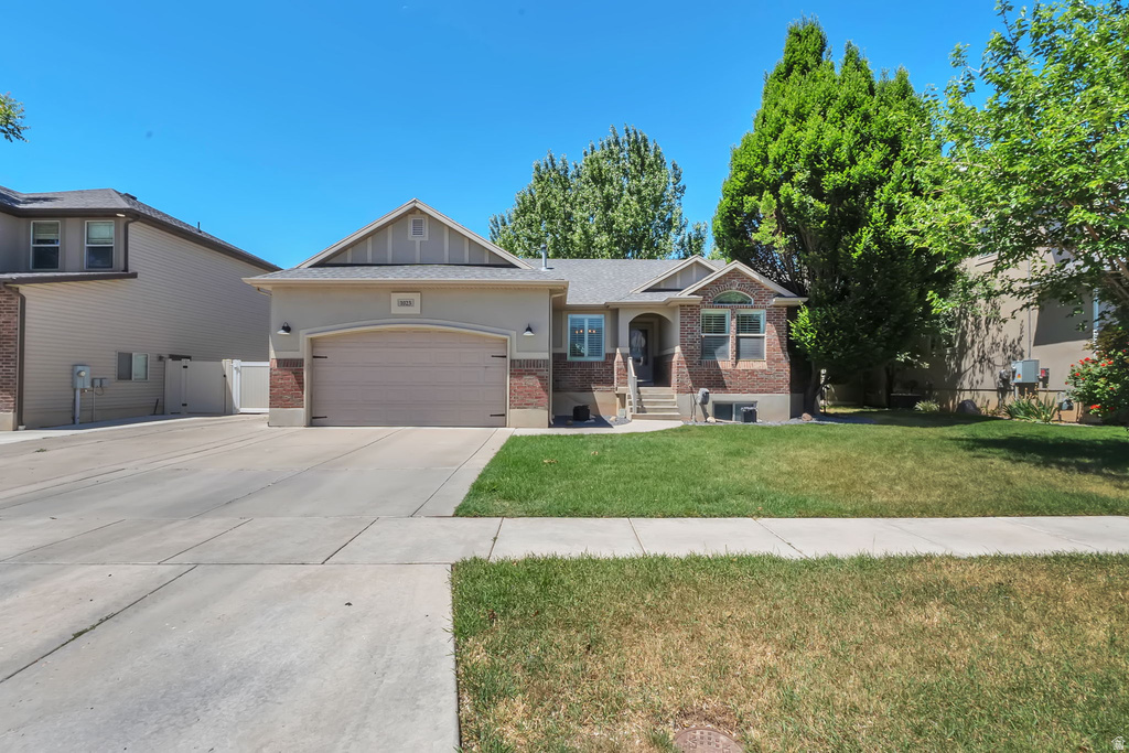 1023 N 3300 W photo 2