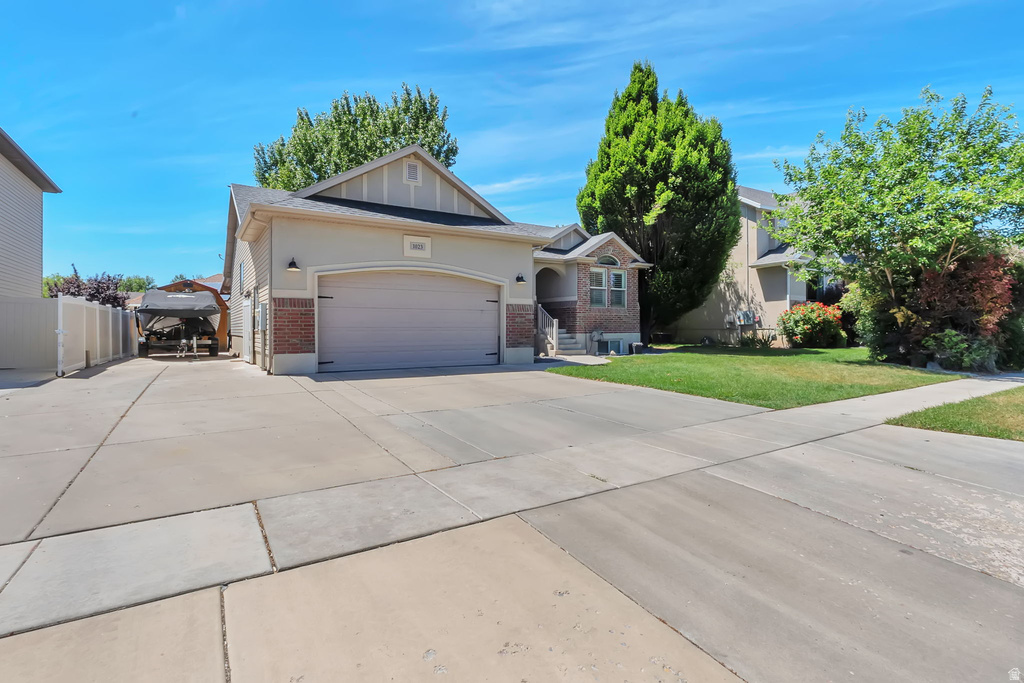 1023 N 3300 W photo 3