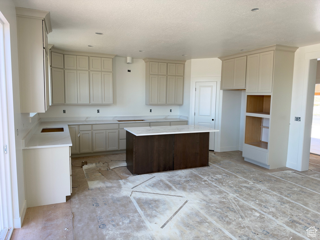 1223 N 360 E photo 4