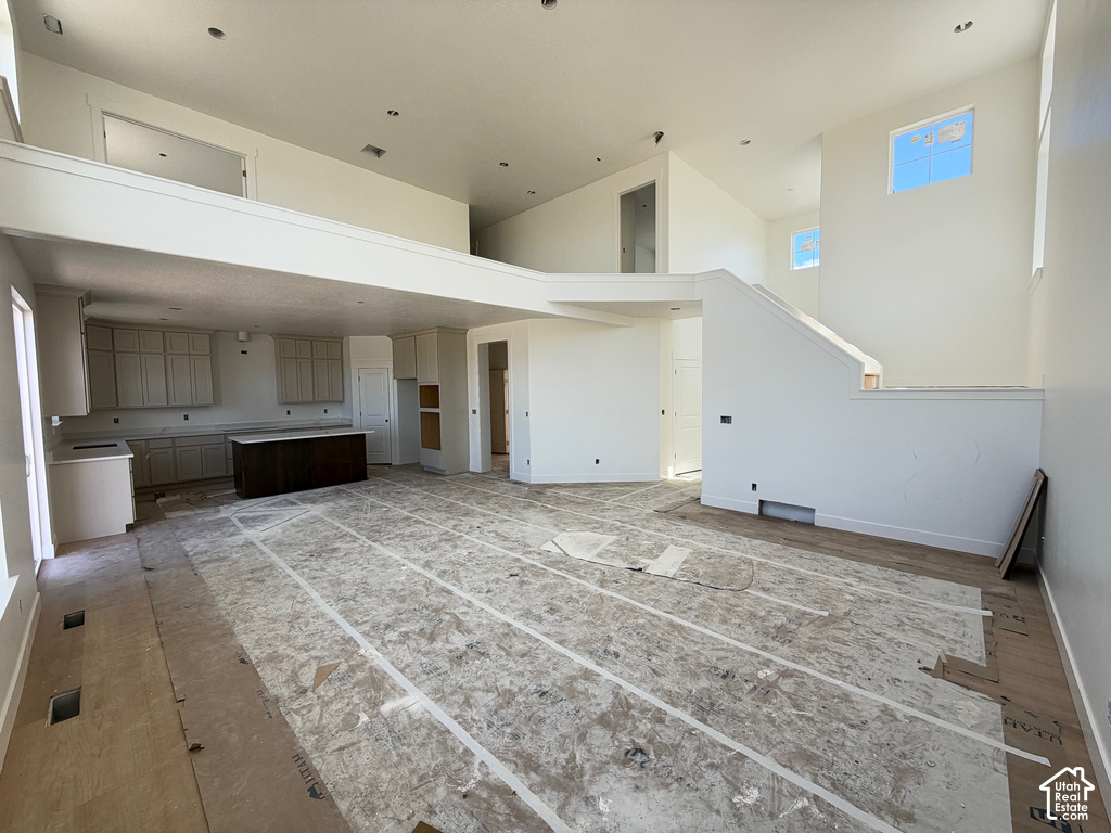 1223 N 360 E photo 3