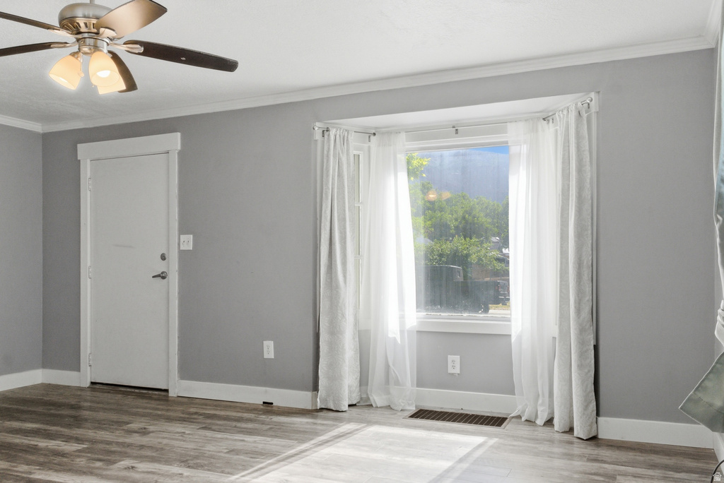 625 GRACE AVE photo 3