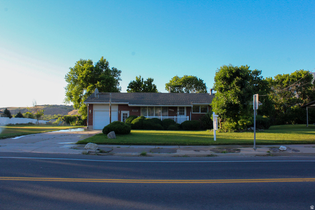 1230 E SOUTH WEBER DR photo 2