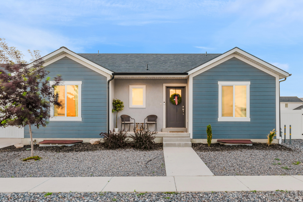 2415 E BOXWOOD LN photo 3