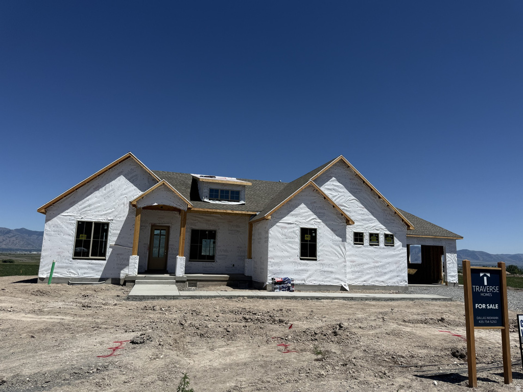 933 N 75 W photo 3